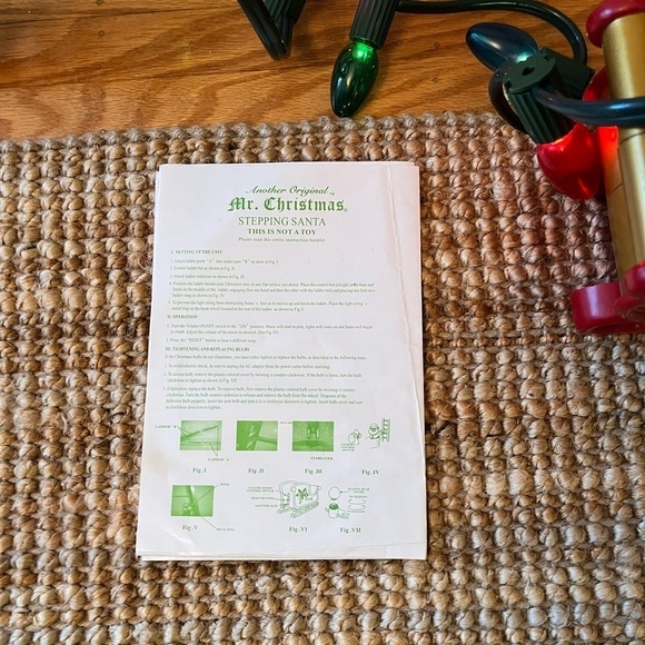 Mr Christmas Stepping Santa Climbing Ladder Lights plays 15 Carols sleigh Works - Picture 5 of 8